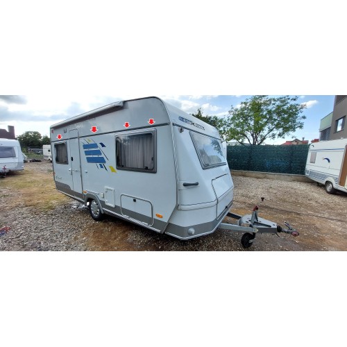 Șină de aluminiu pentru acoperirea imbinarii dintre 2 plăcii. Lungime 5 m. Preț per bucată.